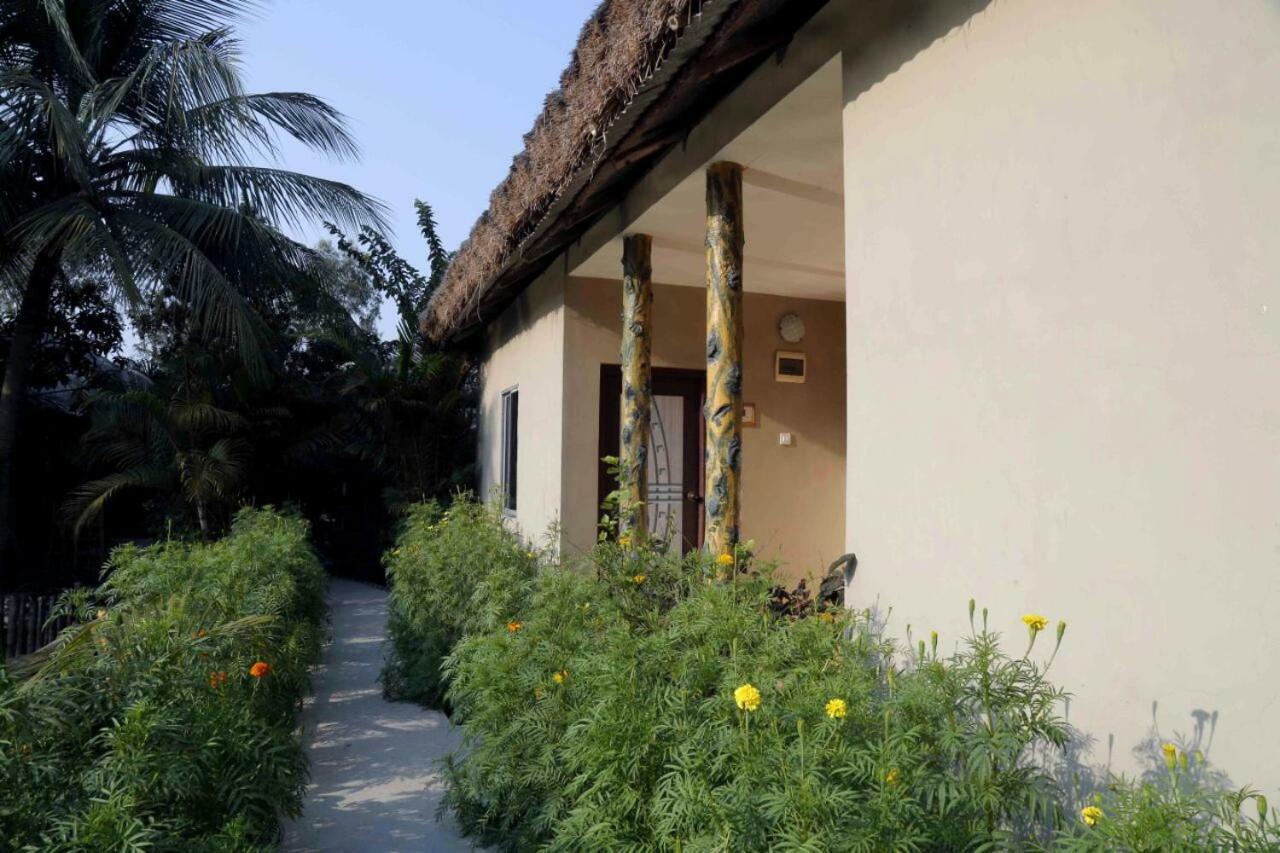 Solitary Nook Gosaba Exterior photo